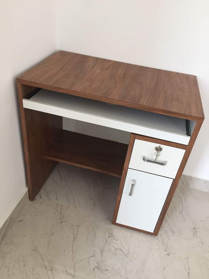 Office table